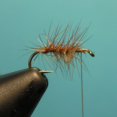 Montaje de una mosca Elk Hair Caddis